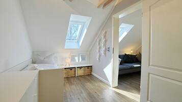 5 Schlafzimmer, Bügeleisen/Bügelbrett, kostenloses WLAN