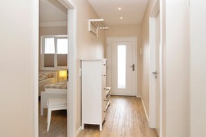 2 Schlafzimmer, Bügeleisen/Bügelbrett, kostenloses WLAN