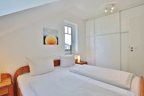 1 quarto, escrivaninha, Wi-Fi de cortesia