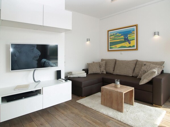 TV, DVD player, stereo