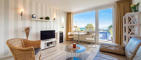 TV, DVD player, stereo