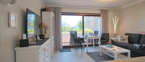 Fernseher, Stereoanlage