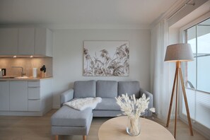 Fernseher, Stereoanlage