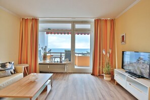 Fernseher, Stereoanlage