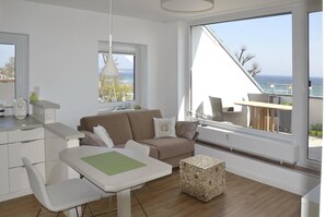 TV, DVD player, stereo - Seetempel Appartement 45 (Scharbeutz)