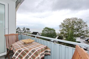 Outdoor dining - Appartement Seeblick (Scharbeutz)