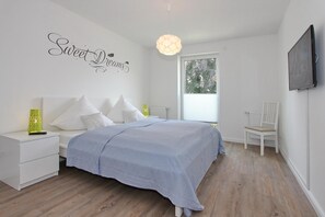 2 Schlafzimmer, Reisekinderbett, kostenloses WLAN