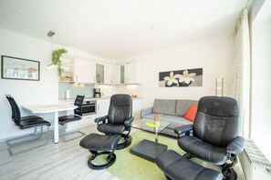 تلفزيون، مشغل دي في دي، ستيريو