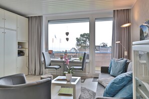 Fernseher, Stereoanlage