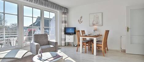 Fernseher, Stereoanlage