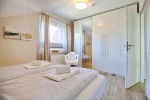 1 bedroom, iron/ironing board, free WiFi