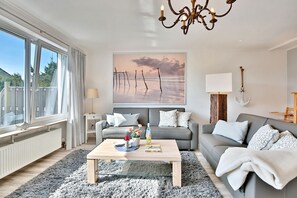 Fernseher, DVD-Player, Stereoanlage