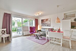 Fernseher, Stereoanlage