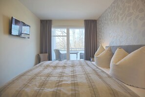 1 chambre, fer et planche à repasser, lit parapluie, Wi-Fi gratuit