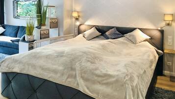 1 bedroom, iron/ironing board, free WiFi