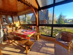 Dining - MAGNIFIQUE CHALET DE VACANCES ( Sapinière) (Besse-et-Saint-Anastaise)