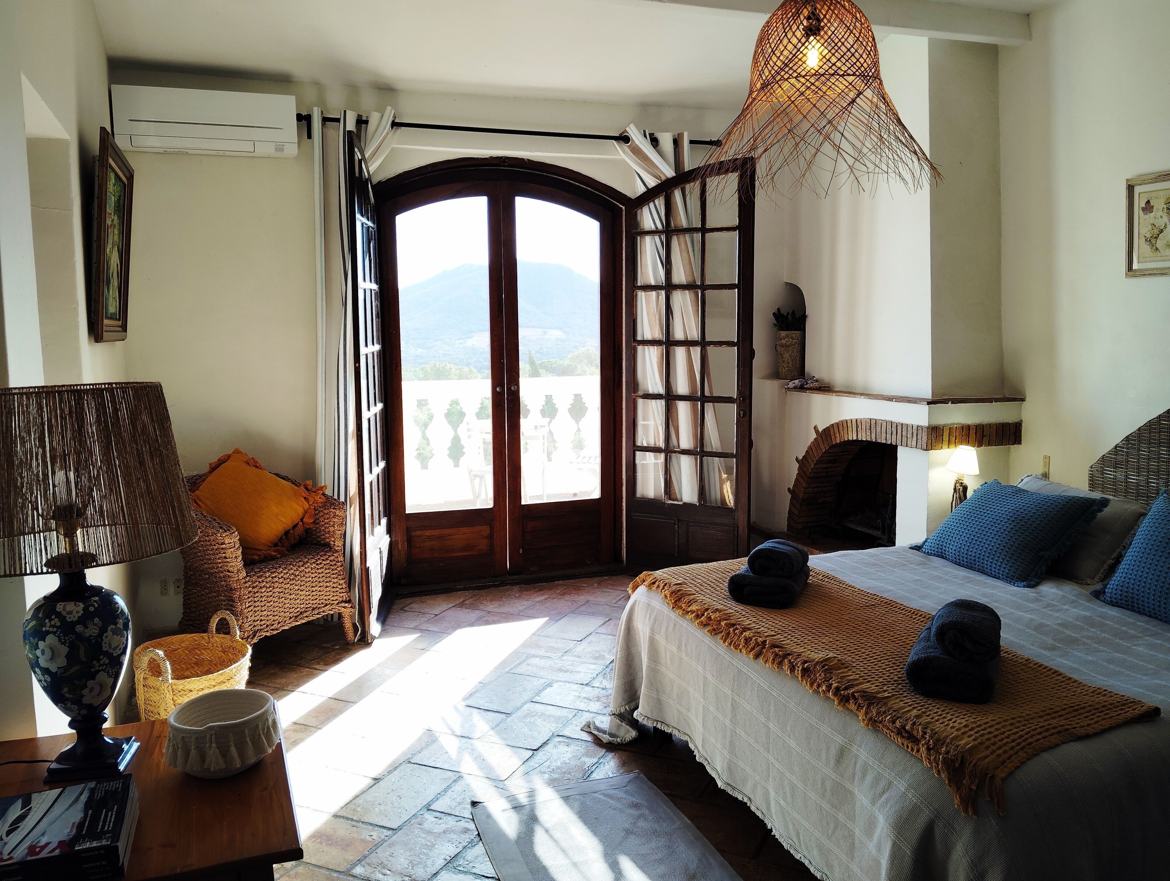 4 chambres, fer et planche à repasser, lit parapluie, Wi-Fi