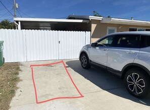 المنطقة المحيطة بالمنشأة