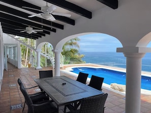 Outdoor Dining  - Hacienda + Condo 4: Oceanfront, Sleeps 18 (Aguacate)