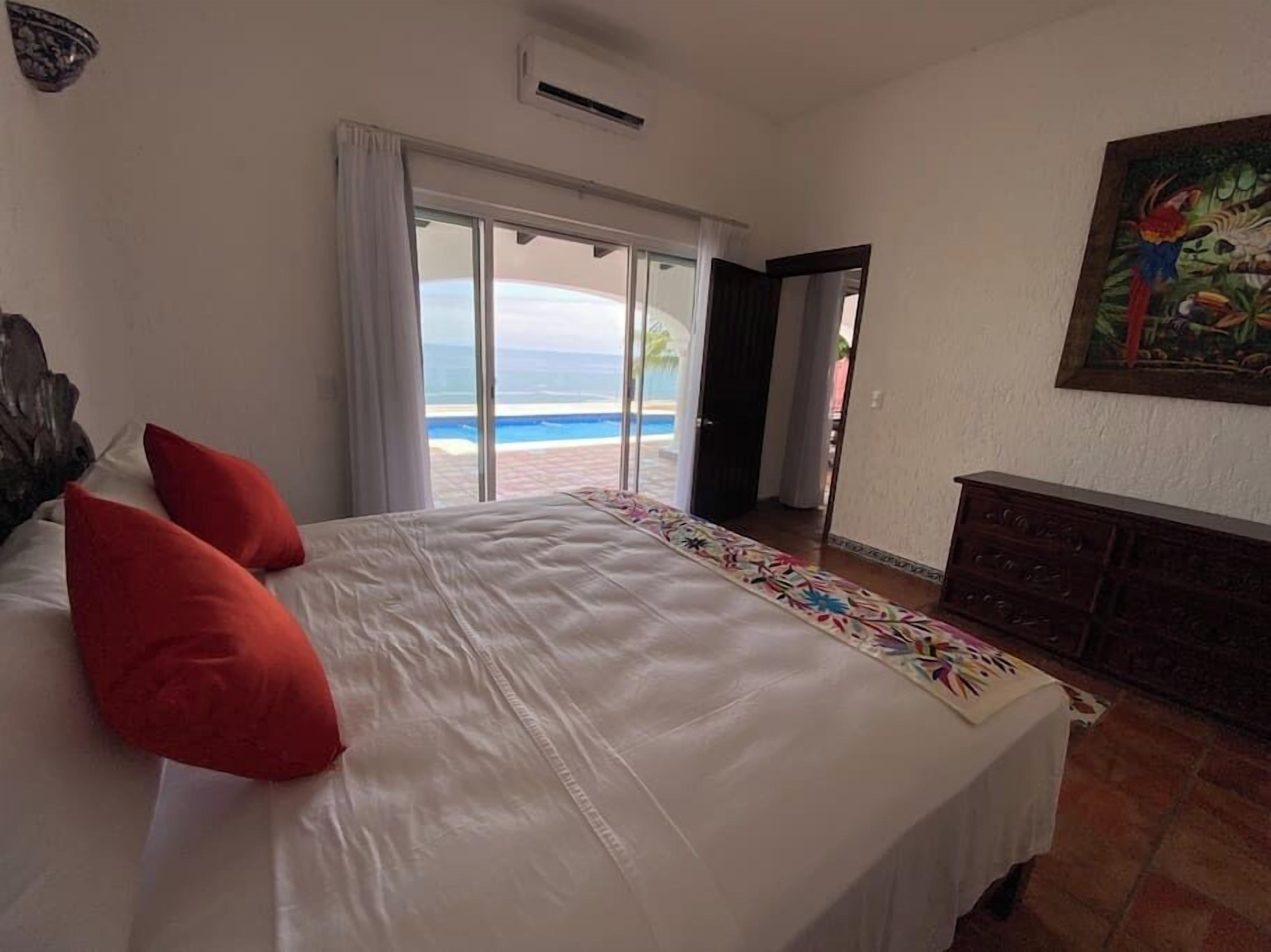 4 bedrooms, iron/ironing board, travel cot, WiFi