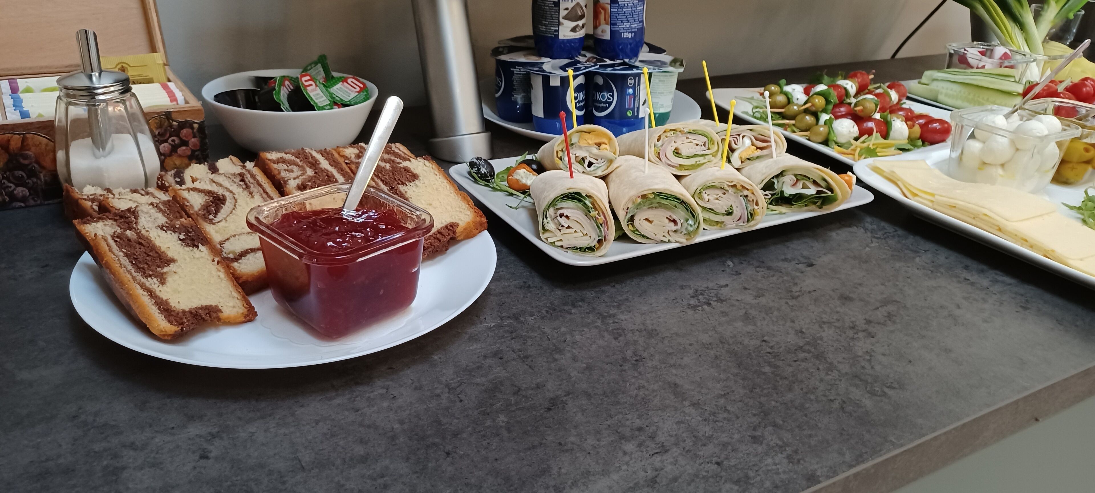 Daily buffet breakfast for a fee