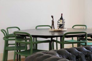Dining - Chiado | Triplex 6 Bedrooms | Terrace + Parking (Lisboa)
