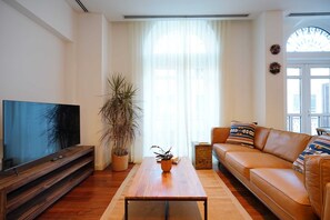 TV, offices