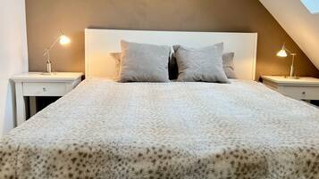 2 soverom, strykejern/-brett og wi-fi (inkludert)