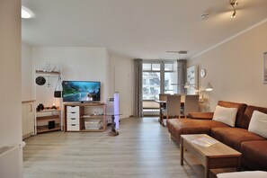 TV, stereo