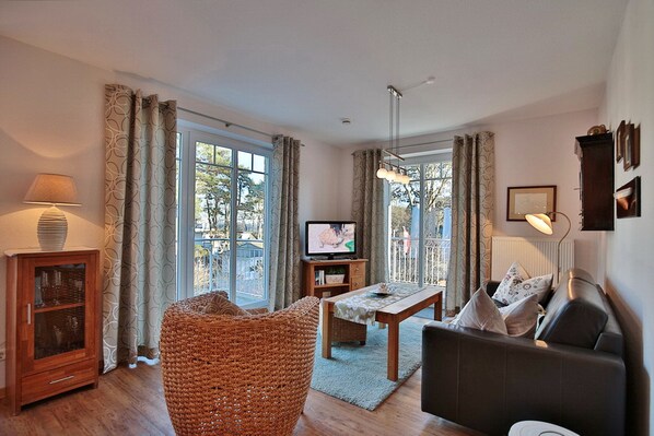 TV, stereo - Villa am Meer Strandallee 48 Appartement 10 (Timmendorfer Strand)