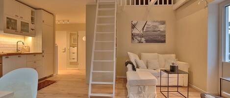 Tv, dvd-spelare och en stereo