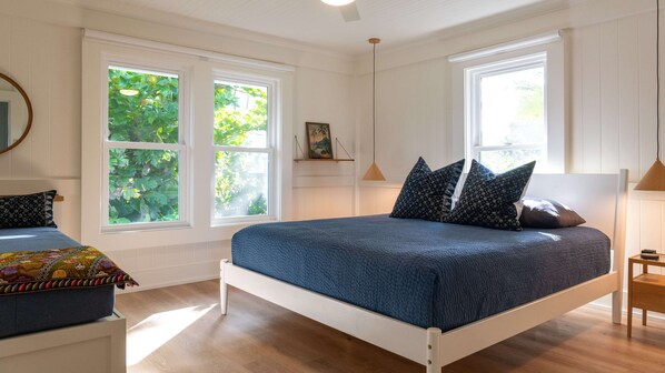 Room - Hale Kalani: 2 BR, 2 BA House in Haena, Sleeps 4 (Haena)