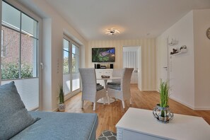 电视、DVD 播放器、立体声音响