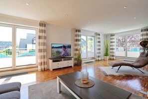 TV, DVD player, stereo - Penthouse am Platz Beach Loft Appartement 6 (Timmendorfer Strand)