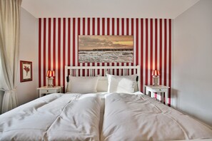 2 Schlafzimmer, Bügeleisen/Bügelbrett, Reisekinderbett, kostenloses WLAN
