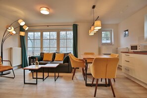 TV, DVD player, stereo - Haus Parkblick Appartement 6 (Timmendorfer Strand)