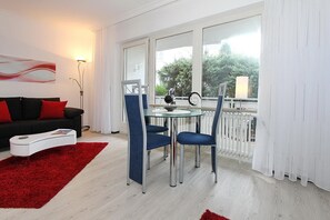 Fernseher, Stereoanlage