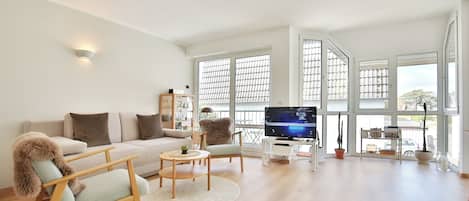 TV, stereo