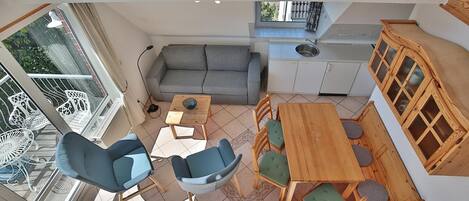 Fernseher, Stereoanlage