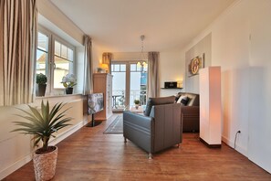 Fernseher, Stereoanlage