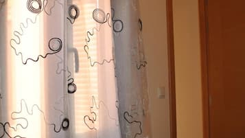 1 quarto, roupa de cama