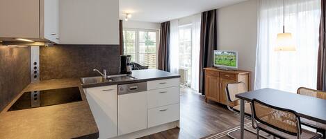 冰箱、烤箱、炉灶、洗碗机