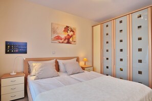 2 Schlafzimmer, Bügeleisen/Bügelbrett, kostenloses WLAN