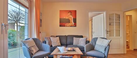 Télévision, chaîne hi-fi