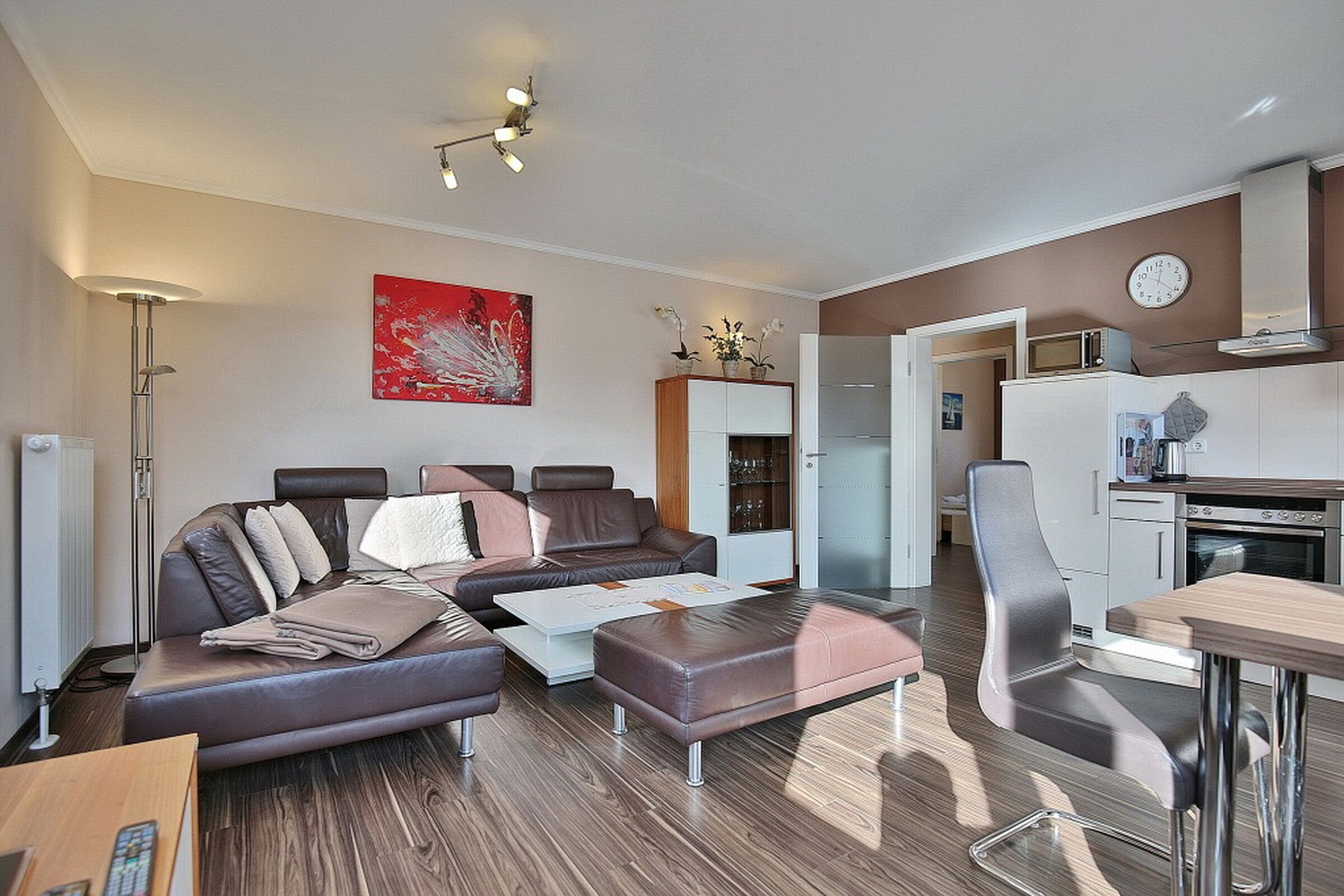 Fernseher, DVD-Player, Stereoanlage