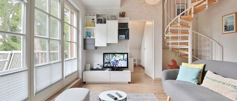 TV, DVD player, stereo