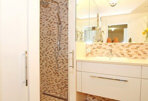 Dusche, Haartrockner