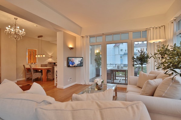 تلفزيون، مشغل دي في دي، ستيريو