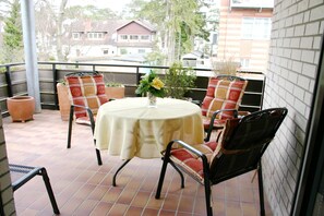Outdoor dining - Feriendomizil Birkenallee Appartement 5 (Timmendorfer Strand)