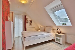 2 Schlafzimmer, Bügeleisen/Bügelbrett, kostenloses WLAN